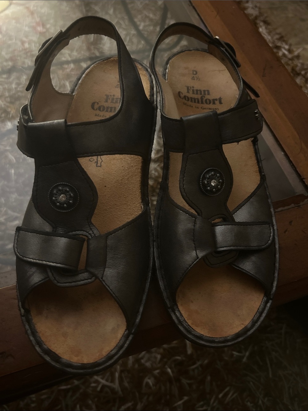 Finn Comfort Black Leather Open-Toe Comfort Sandals